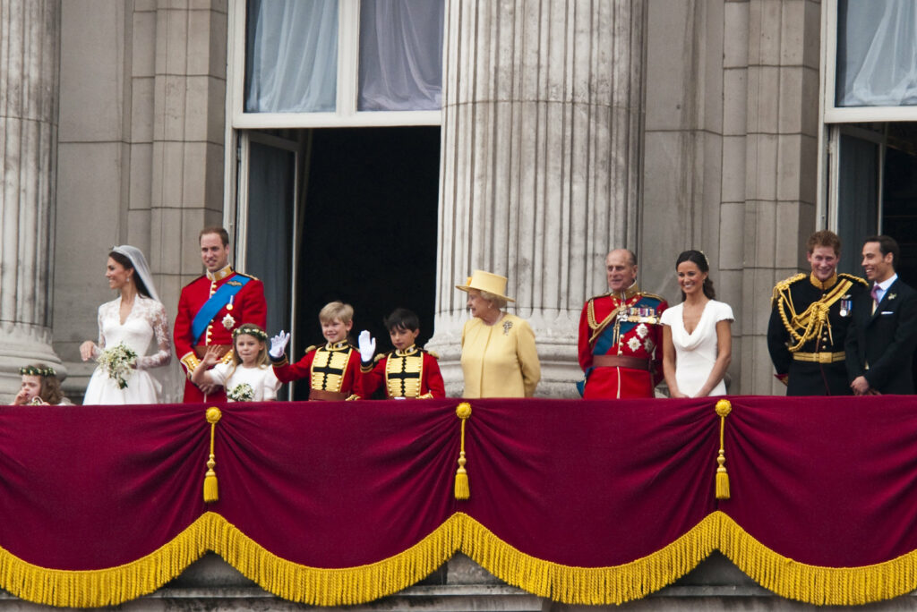 The Royal Wedding Of Prince William And Kate Middleton On The Balcony At Buckingham Palace. Kate Middleton'S Cartier Halo Tiara Is Visible.